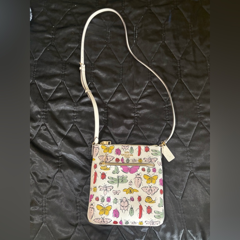 ✨ Coach Crossbody – Pre-Loved, Like New ✨ - Picture 2 of 8
